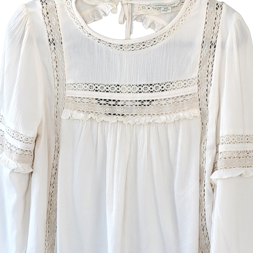 American Eagle Boho Cottagecore Lace Peplum Blouse M Cream Open Back Tie - Picture 6 of 9